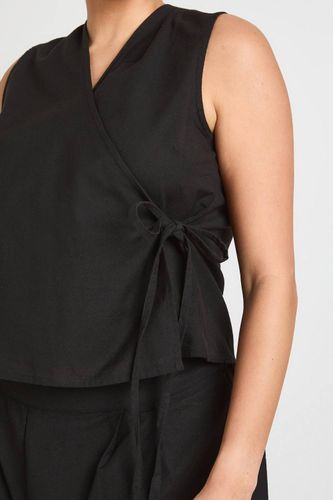 Ensemble Grande Taille Gilet Cache-cœur Ample En Lin Et Pantalon Large | Taille 48 - boohoo - Modalova