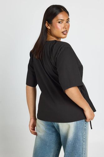 Haut Grande Taille En Popeline De Coton À Manches Courtes Avec Liens Latéraux | Taille 44 - boohoo - Modalova
