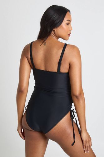 Maillot De Bain De Maternité Froncé Sur Les Côtés À Encolure Carrée | Taille 46 - boohoo - Modalova