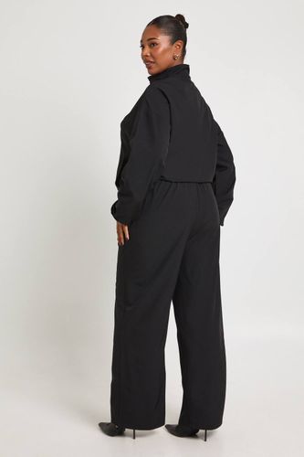 Ensemble de Jogging Grande Taille Col Montant Demi-Zip en Nylon | Taille 48 - boohoo - Modalova