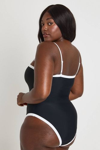 Maillot De Bain À Encolure Carrée Avec Effet Ventre Plat Et Détails Contrastés | Taille 48 - boohoo - Modalova