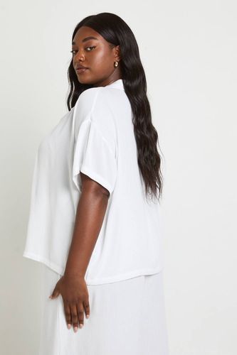 Chemise Grande Taille À Manches Courtes Oversize Aspect Lin | Taille 52 - boohoo - Modalova