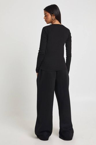 Ensemble de Jogging Côtelé à Manches Longues avec Boutonnage | Taille Medium - boohoo - Modalova