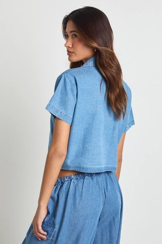 Chemise Courte En Chambray À Manches Courtes | Taille 44 - boohoo - Modalova