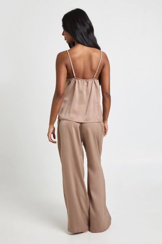 Ensemble Pyjama Caraco Et Pantalon Large En Satin | Taille 40 - boohoo - Modalova