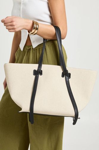 Sac Cabas Structuré En Lin Avec Anses Nouées - boohoo - Modalova