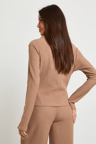 Haut à Manches Longues Texturé Boutonné Devant | Taille 44 - boohoo - Modalova