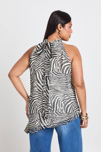 Haut Grande Taille En Mousseline Imprimé Zèbre Asymétrique Long | Taille 46 - boohoo - Modalova