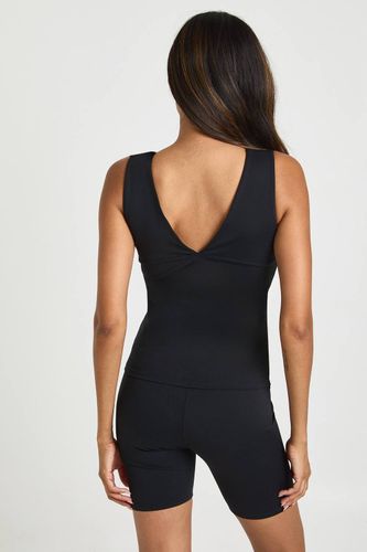 Haut De Maternité Longue Coupe Supersoft Sculptant À Col En V | Taille 46 - boohoo - Modalova