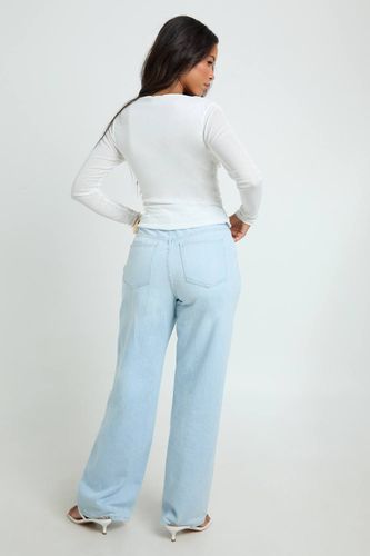 Haut À Manches Longues Transparent Texturé Avec Détail Torsadé Devant | Taille 44 - boohoo - Modalova
