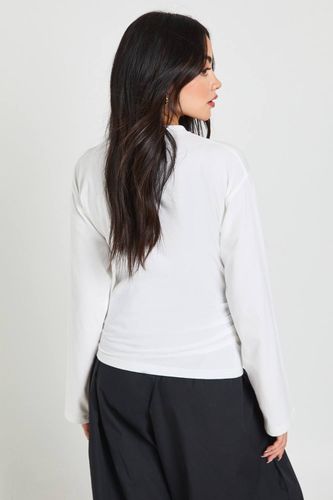Haut à Manches Évasées et Taille Cintrée | Taille 44 - boohoo - Modalova