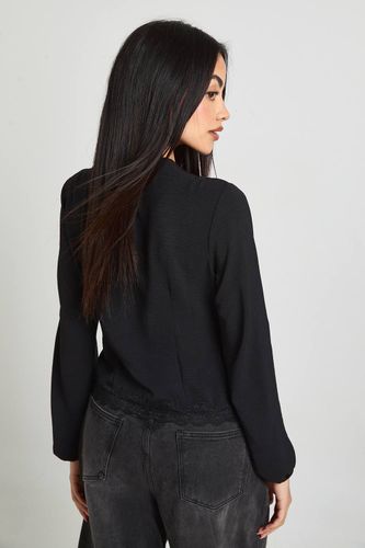 Blouse À Lacets Devant Avec Dentelle Martelée | Taille 42 - boohoo - Modalova