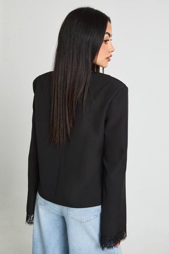 Chemisier À Manches Évasées Avec Poignets En Dentelle | Taille 42 - boohoo - Modalova