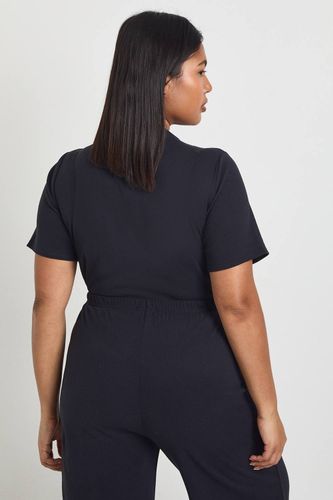 Body Manches Courtes Ultra Doux Avec Encolure Rapportée | Taille 48 - boohoo - Modalova