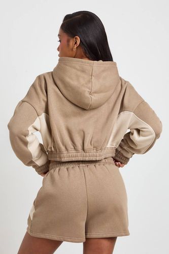 Ensemble De Survêtement Court À Casynthétiqueche Zippé Avec Panneaux Contrastés | Taille Medium - boohoo - Modalova