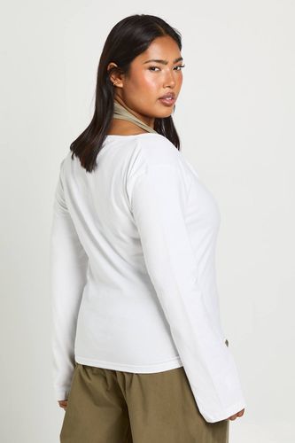 Haut Col Licou Superposé 2-en-1 À Contraste Grande Taille | Taille 48 - boohoo - Modalova