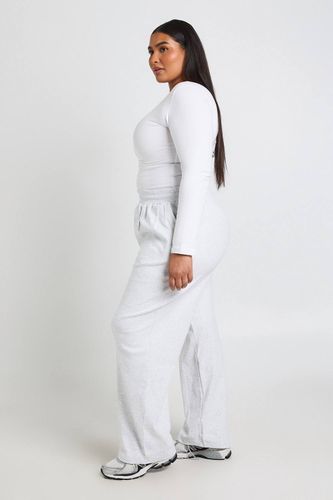 Haut Ajusté Basique À Manches Longues Plus | Taille 48 - boohoo - Modalova