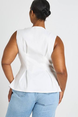 Haut Grande Taille Sans Manches En Bengaline Avec Taille Cintrée | Taille 52 - boohoo - Modalova