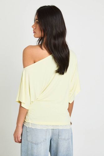 T-shirt Épaules Dénudées Avec Bordure En Dentelle | Taille 42 - boohoo - Modalova