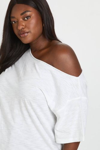 T-shirt Grande Taille Transparent Slub À Épaules Dénudées Coupe Oversize | Taille 48 - boohoo - Modalova
