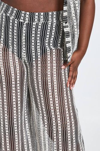 Pantalon De Plage Grande Taille Au Crochet | Taille 48 - boohoo - Modalova
