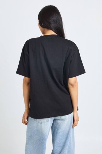 T-shirt Basique Oversize À Manches Courtes Pour Grandes Tailles | Taille 44 - boohoo - Modalova