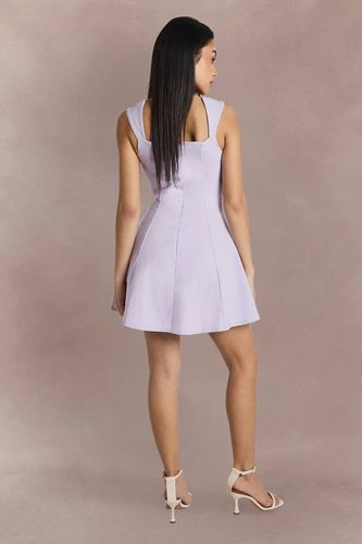 Robe Patineuse En Bengaline À Encolure Cœur Et Manches Courtes | Taille 44 - boohoo - Modalova