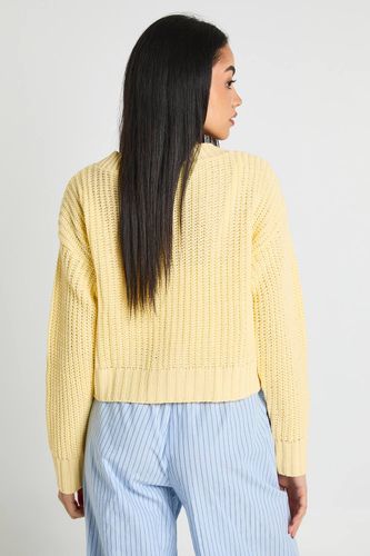 Gilet Court Boutonné | Taille Medium - boohoo - Modalova