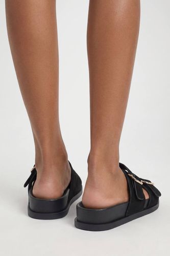 Sandales À Double Boucle Ajustables En Synthétique Avec Semelle Anatomique | Taille 41 - boohoo - Modalova