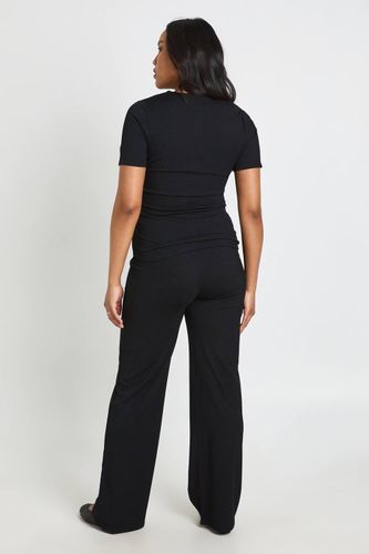 Cardigan Boutonné En Maille Douce Et Pantalon Large De Maternité | Taille 46 - boohoo - Modalova