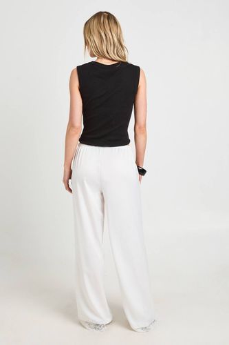 Pantalon Large En Satin Avec Bordure En Dentelle Petite | Taille 44 - boohoo - Modalova