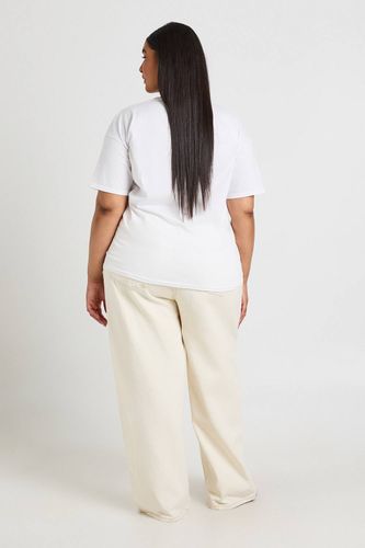 T-shirt Grande Taille Imprimé Cerises | Taille 48 - boohoo - Modalova