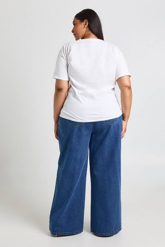 T-shirt Imprimé Pomodori Grande Taille | Taille 48 - boohoo - Modalova