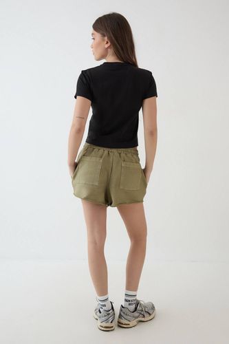 T-shirt Court Brodé | Taille Medium - DSGN Studio - Modalova