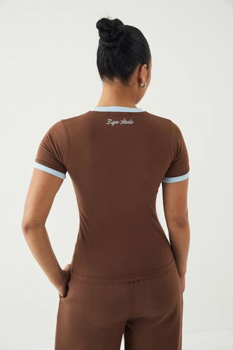 T-shirt Ajusté Contrasté | Taille Medium - DSGN Studio - Modalova