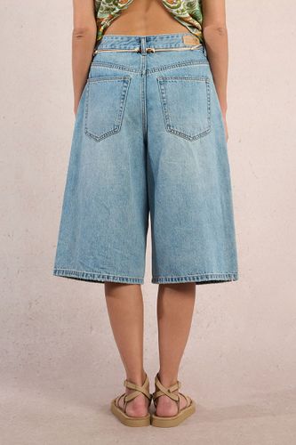 Bermuda en jean large - MOLLY BRACKEN - Modalova