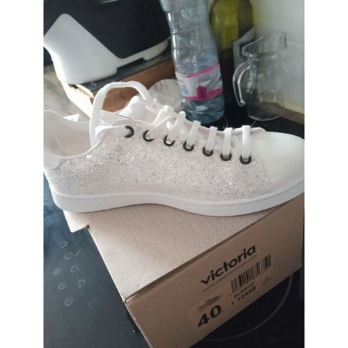 Baskets basses Baskets Victoria blanche pailette - Victoria Collection - Modalova