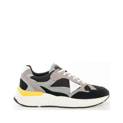 Baskets basses Guess Imoele - Guess - Modalova