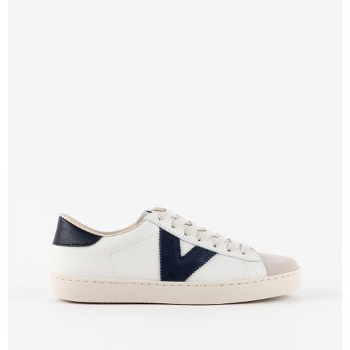 Baskets basses BASKET BERLIN CUIR CONTRASTE BOUT CROÛTE DE CUIR 1126142 - Victoria - Modalova