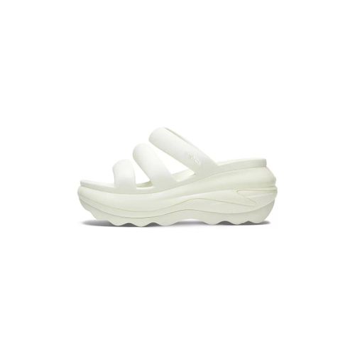 Sandales compensées MEGA CRUSH TRIPLE STRAP - Crocs - Modalova