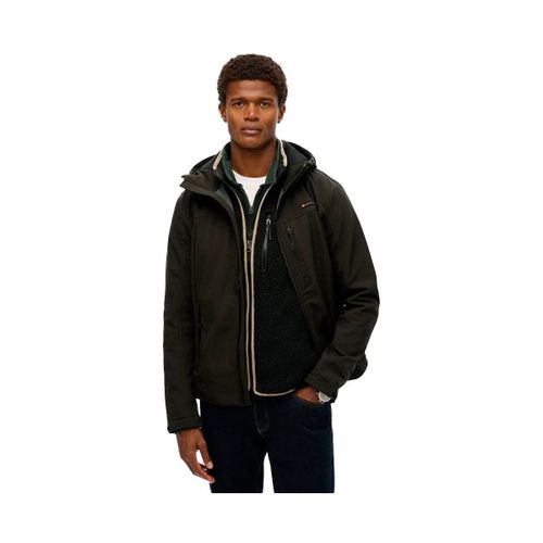 Veste Superdry Softshell Trekker - Superdry - Modalova