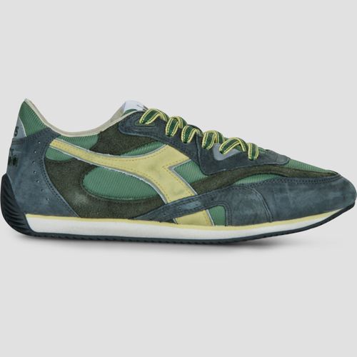 Baskets basses Equipe Revenge Used - Diadora - Modalova