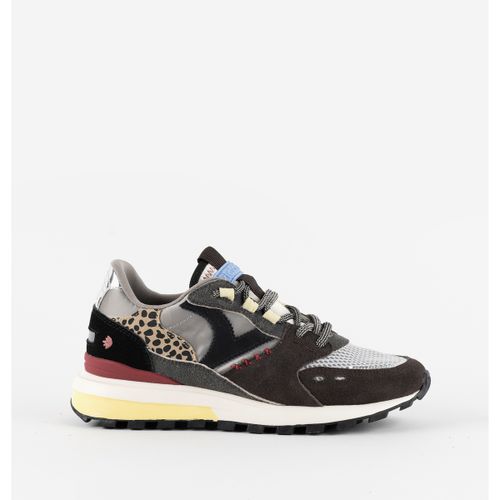 Baskets basses BASKET LUNA NYLON DAIM 1156113 - Victoria - Modalova