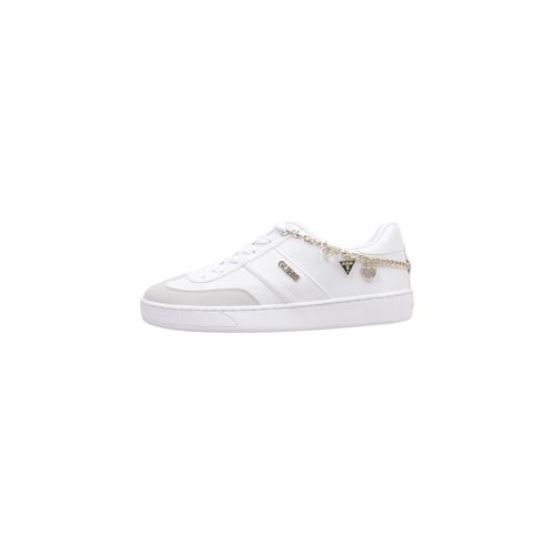 Baskets basses Guess NAOKO - Guess - Modalova