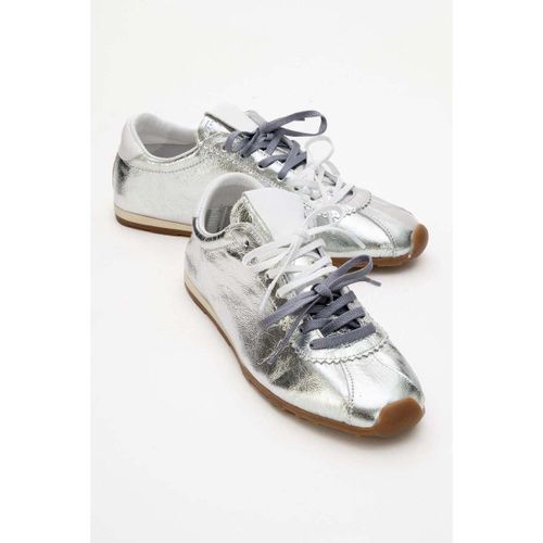 Baskets basses Crea - Silver Leather Sneakers (Women) - Forever & Always Shoes - Modalova
