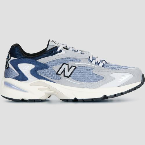 Baskets basses New Balance 725 - New Balance - Modalova