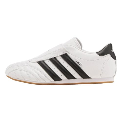 Baskets basses Taekwondo White Black - adidas - Modalova