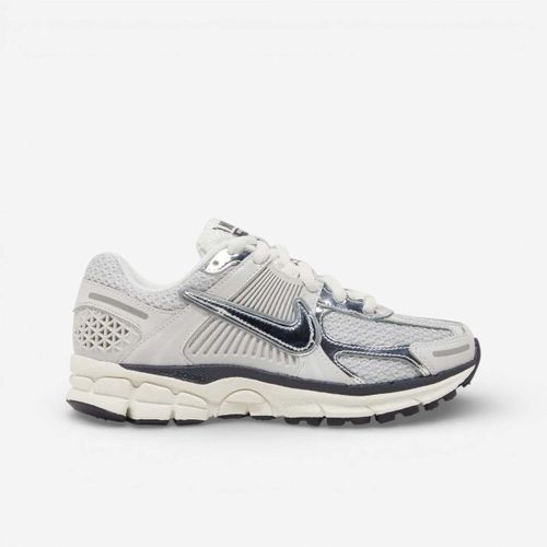 Baskets basses Zoom Vomero 5 Photon Dust Metallic Silver (Women's) - Nike - Modalova