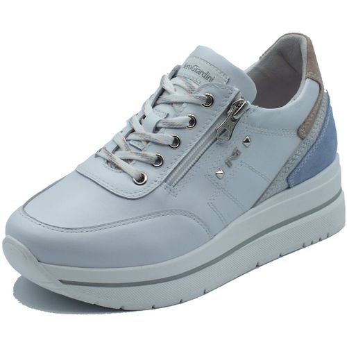 Baskets basses E615203D Skipper - NeroGiardini - Modalova