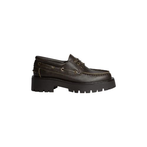 Chaussures bateau Chaussure bateau à lacets semelle crantée, Café - Vera Collection - Modalova